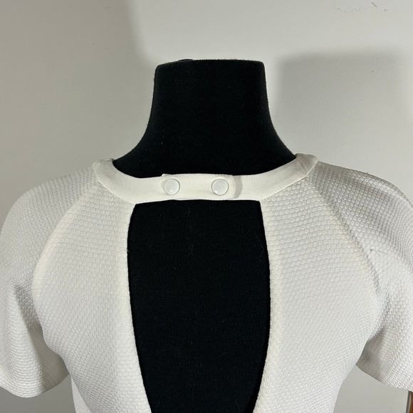 Sandro Short Sleeve open back‎ Mini Dress Womens Medium (Sandro sz 2) white - Picture 5 of 8